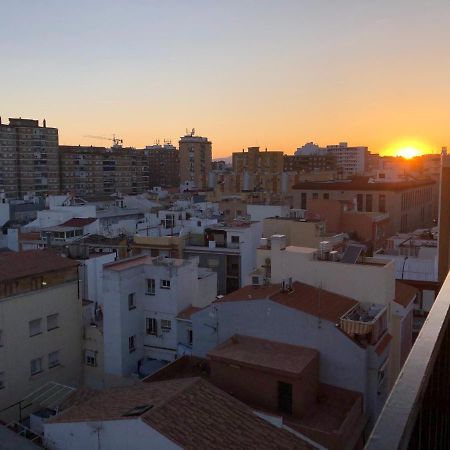 Malaga Beach, Costa Del Sol. Luaran gambar