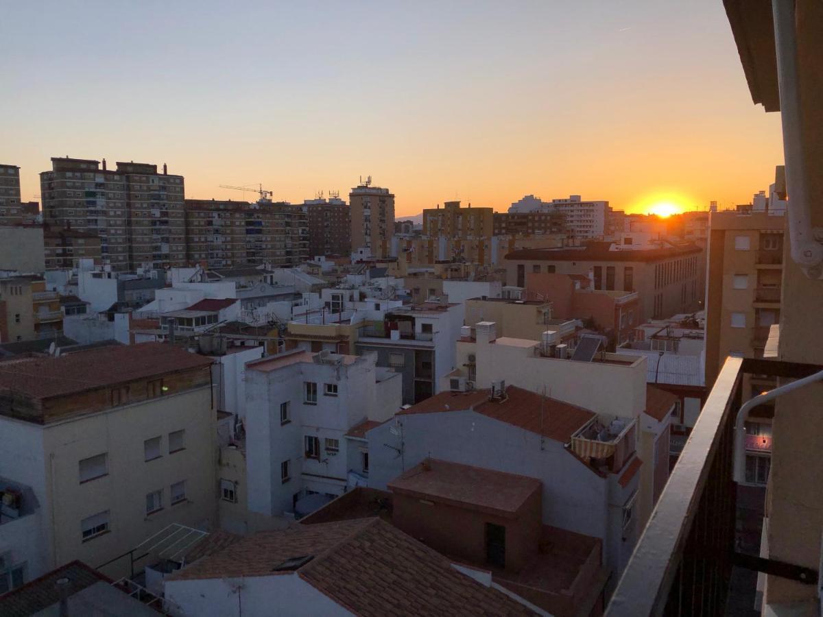 Malaga Beach, Costa Del Sol. Luaran gambar